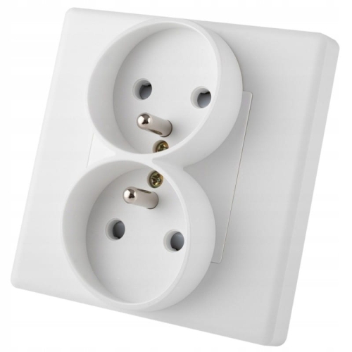 Priză Dublă Albă Cu Pin Set Cu Ramă PVC