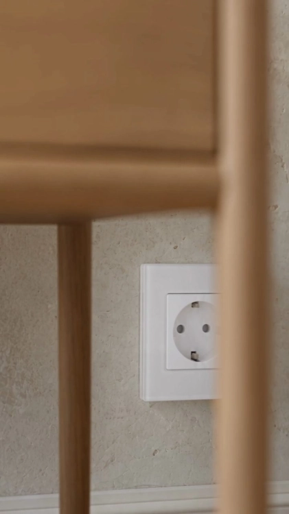 Priză Schuko Cu Împământare Fără Pin Simplă Din Sticlă Albă